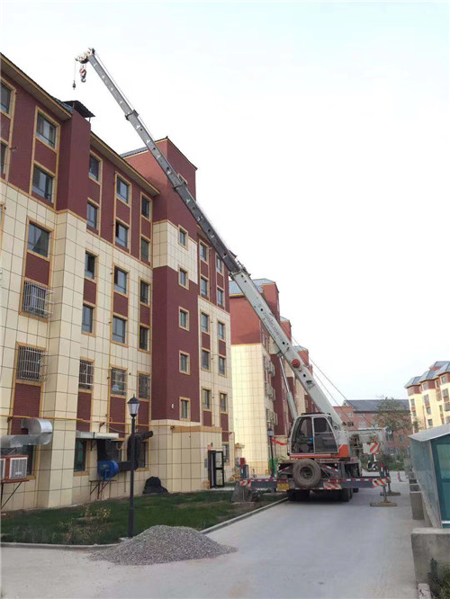 湖里区跨街广告牌的高空安装注意事项