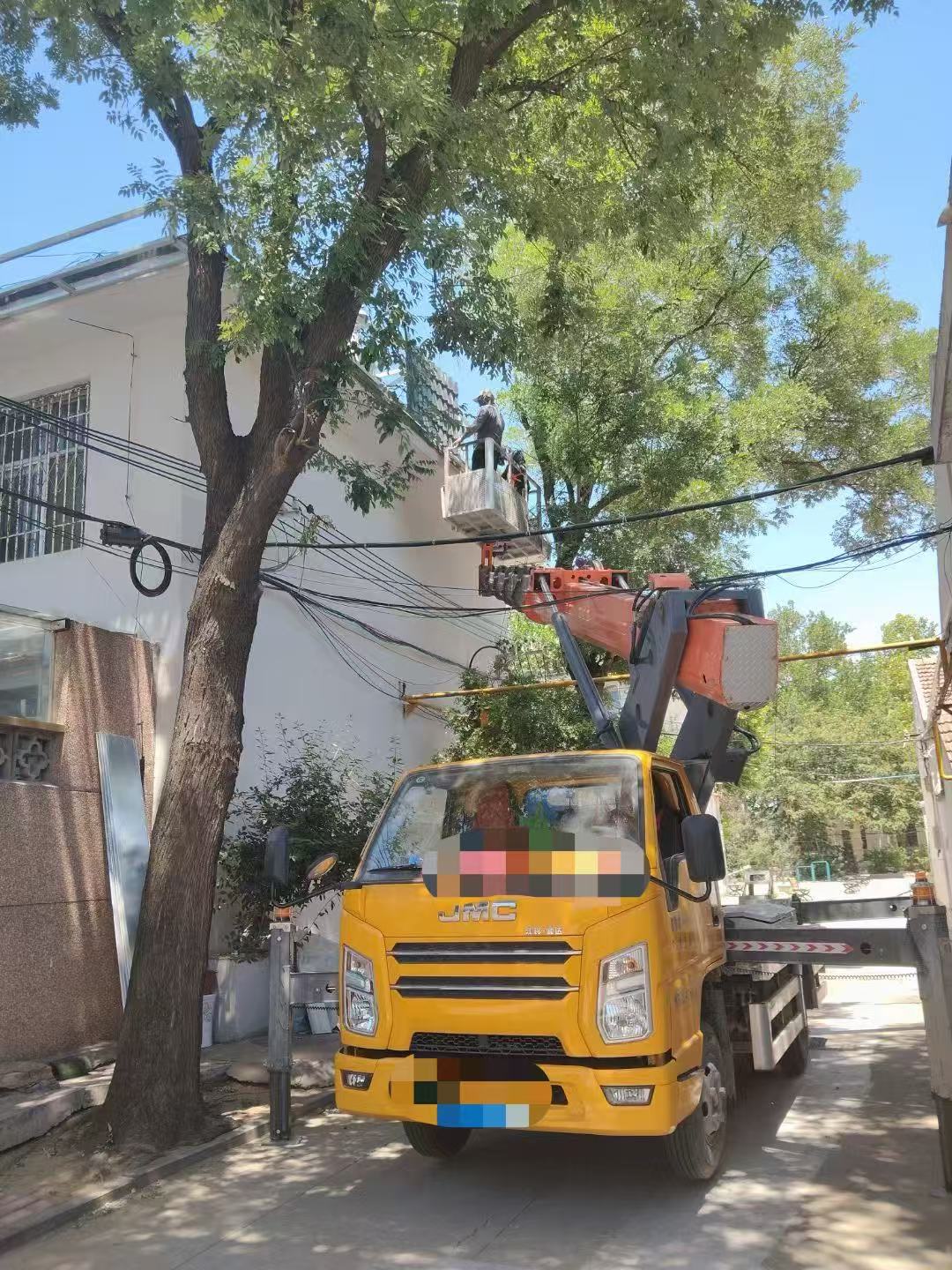 湖里区高空作业车能吊装重物吗？最大承载多少公斤？